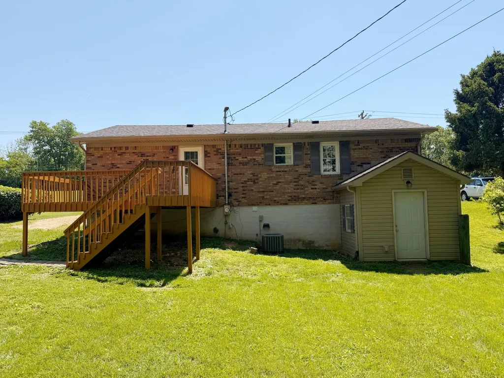 320 Kentucky Avenue Versailles KY 40383