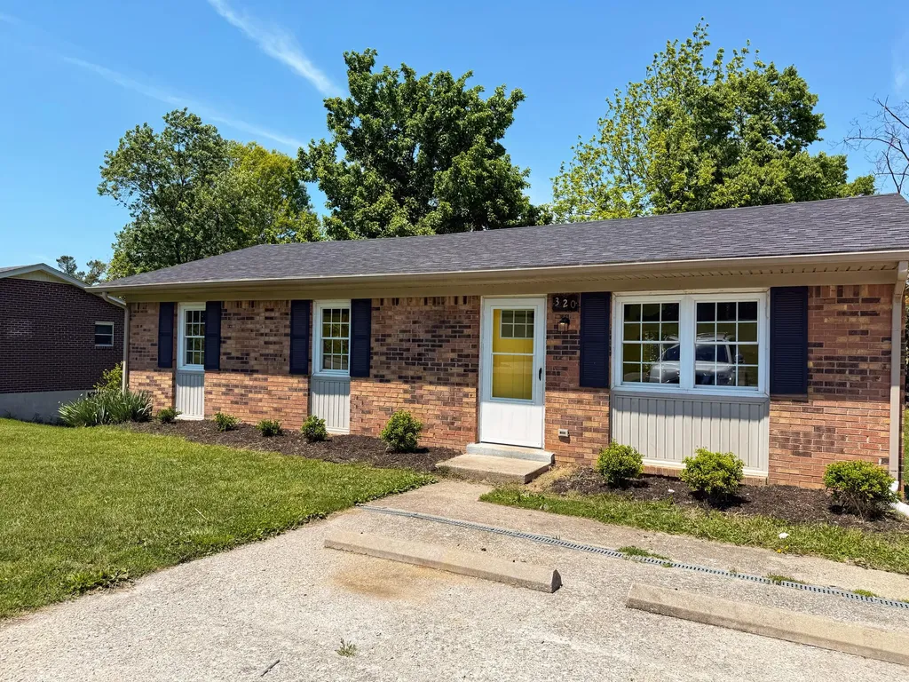 320 Kentucky Avenue Versailles KY 40383