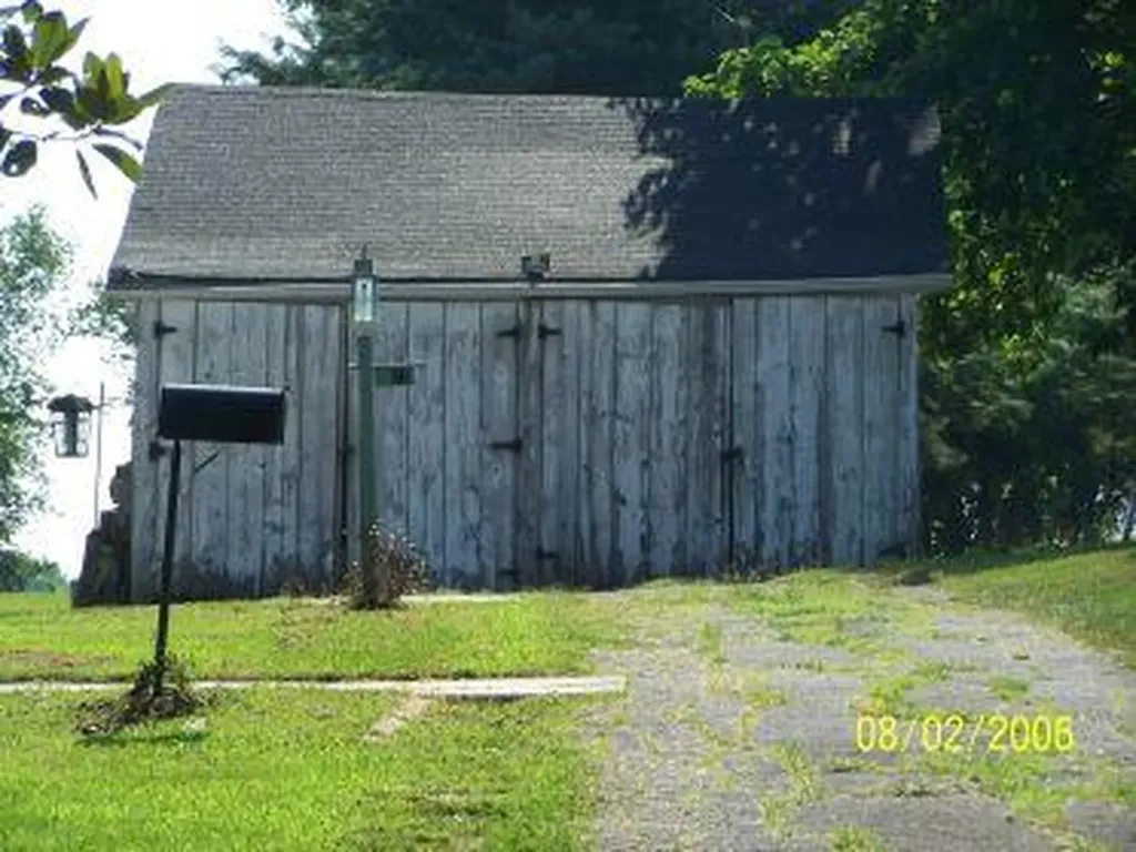110 Hill Court Lancaster KY 40444