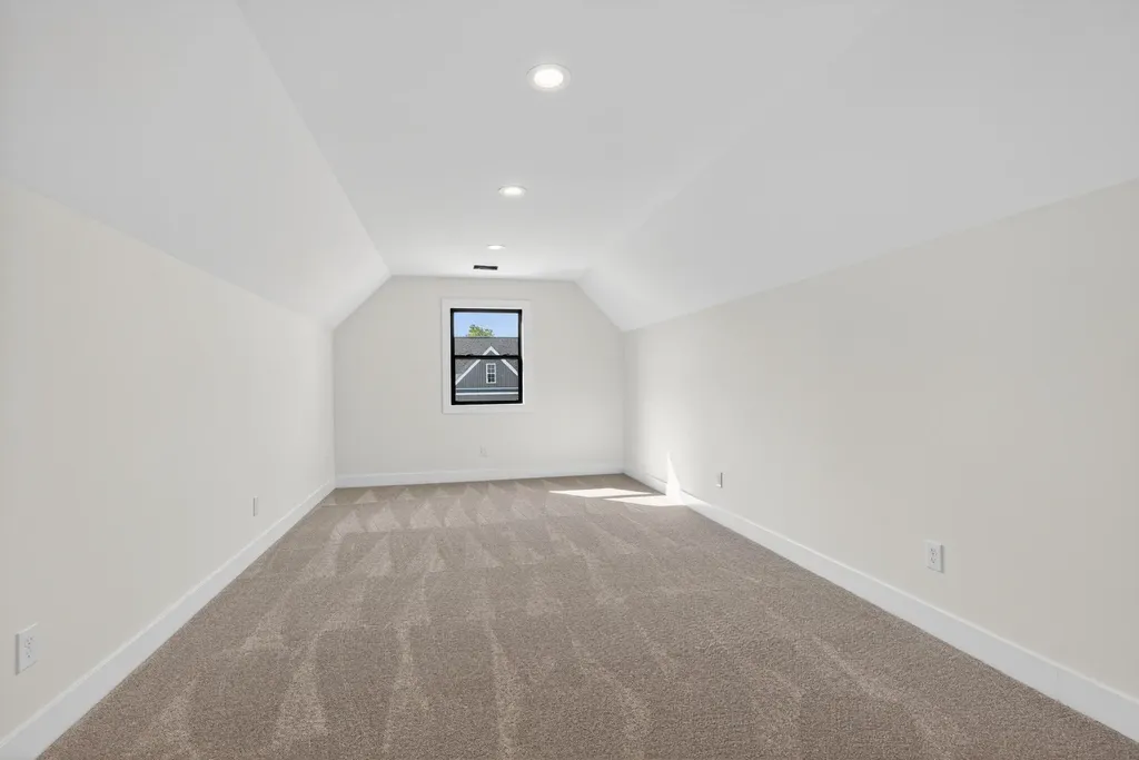725 Azalea Lane Versailles KY 40383