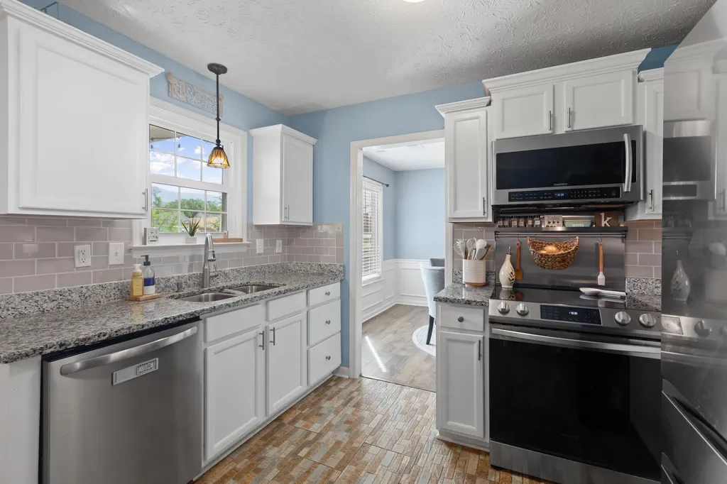 106 Elk Drive Stamping Ground KY 40379