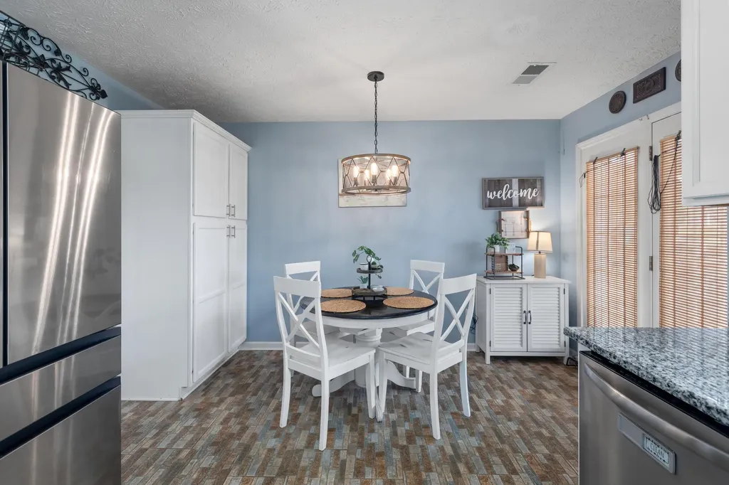106 Elk Drive Stamping Ground KY 40379
