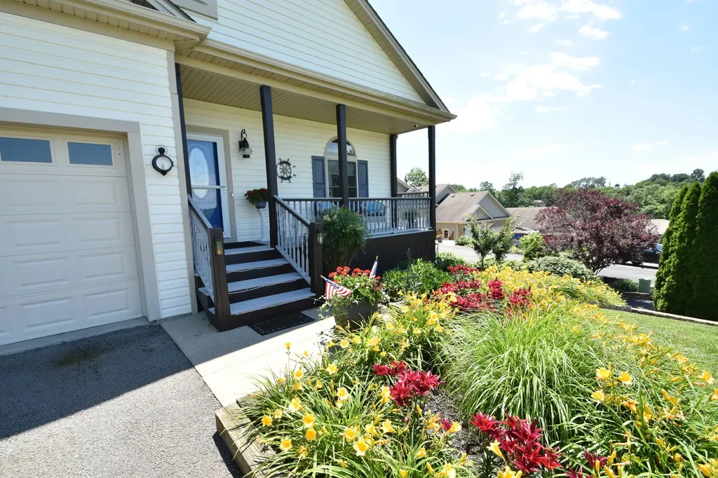 360 Persimmon Way Harrodsburg KY 40330