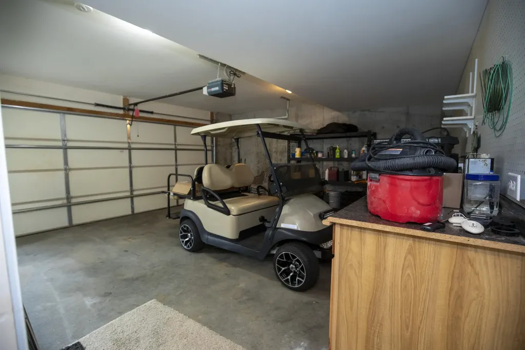 360 Persimmon Way Harrodsburg KY 40330