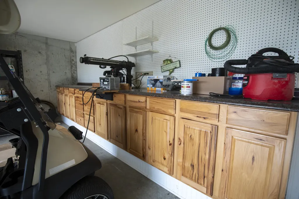 360 Persimmon Way Harrodsburg KY 40330