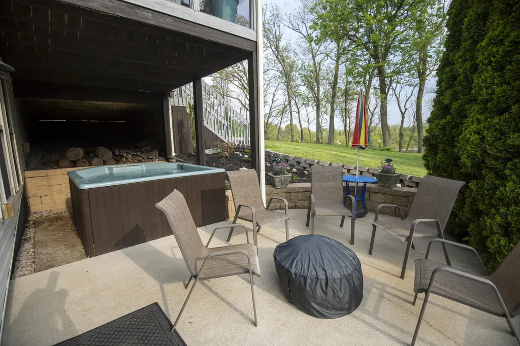 360 Persimmon Way Harrodsburg KY 40330