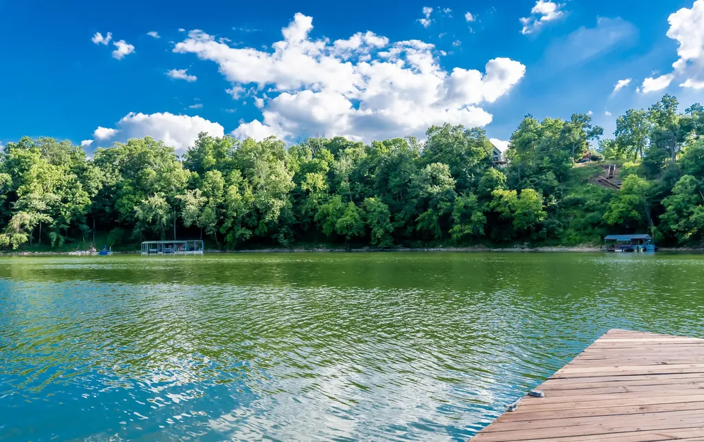 360 Persimmon Way Harrodsburg KY 40330