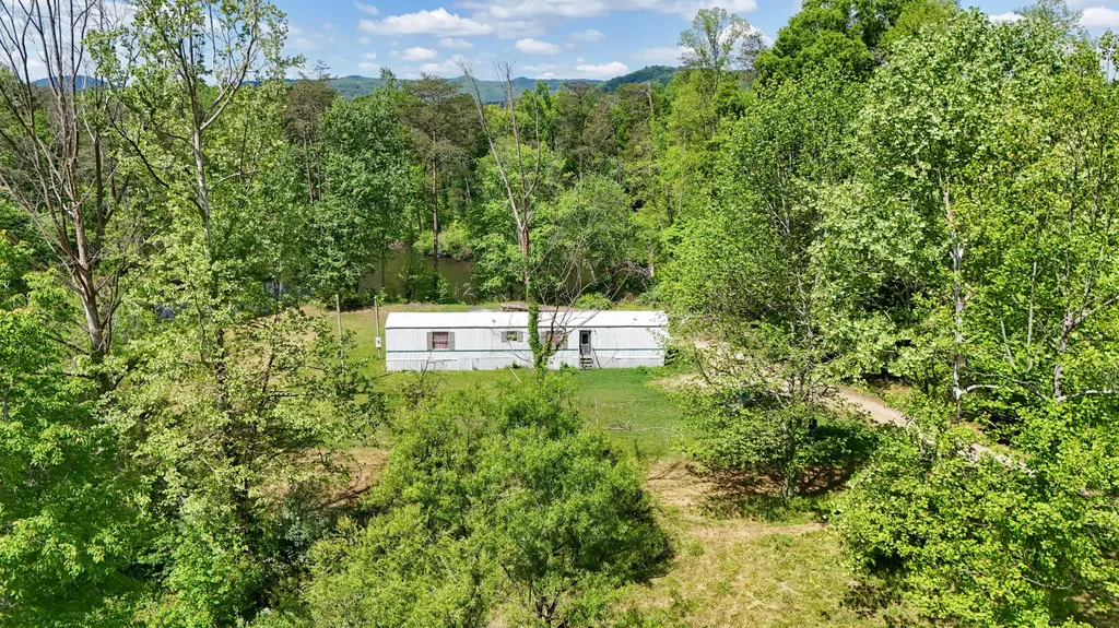 1921 State Highway 1804 Williamsburg KY 40769