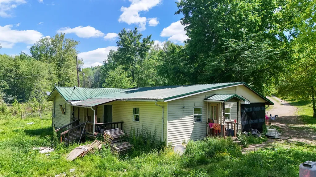1921 State Highway 1804 Williamsburg KY 40769