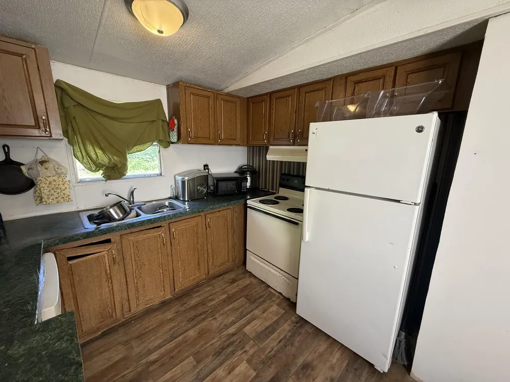1921 State Highway 1804 Williamsburg KY 40769