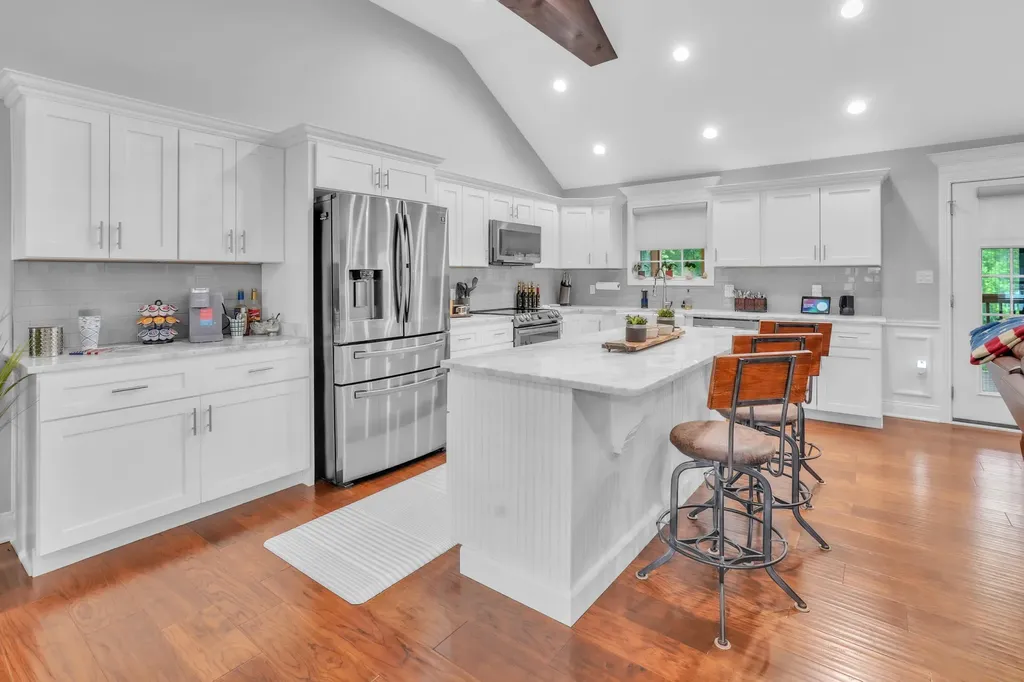 143 Lake Ridge Road Somerset KY 42503
