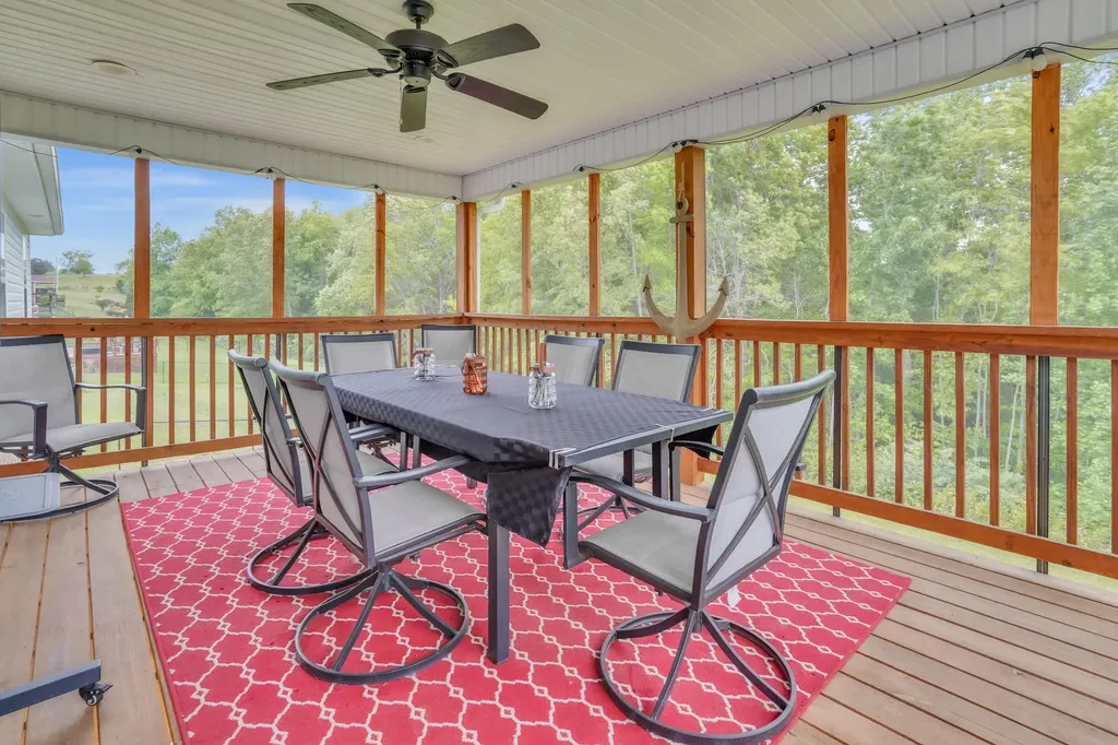 143 Lake Ridge Road Somerset KY 42503