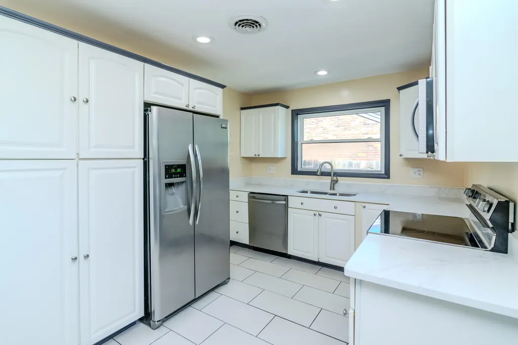537 Springhill Drive Lexington KY 40503