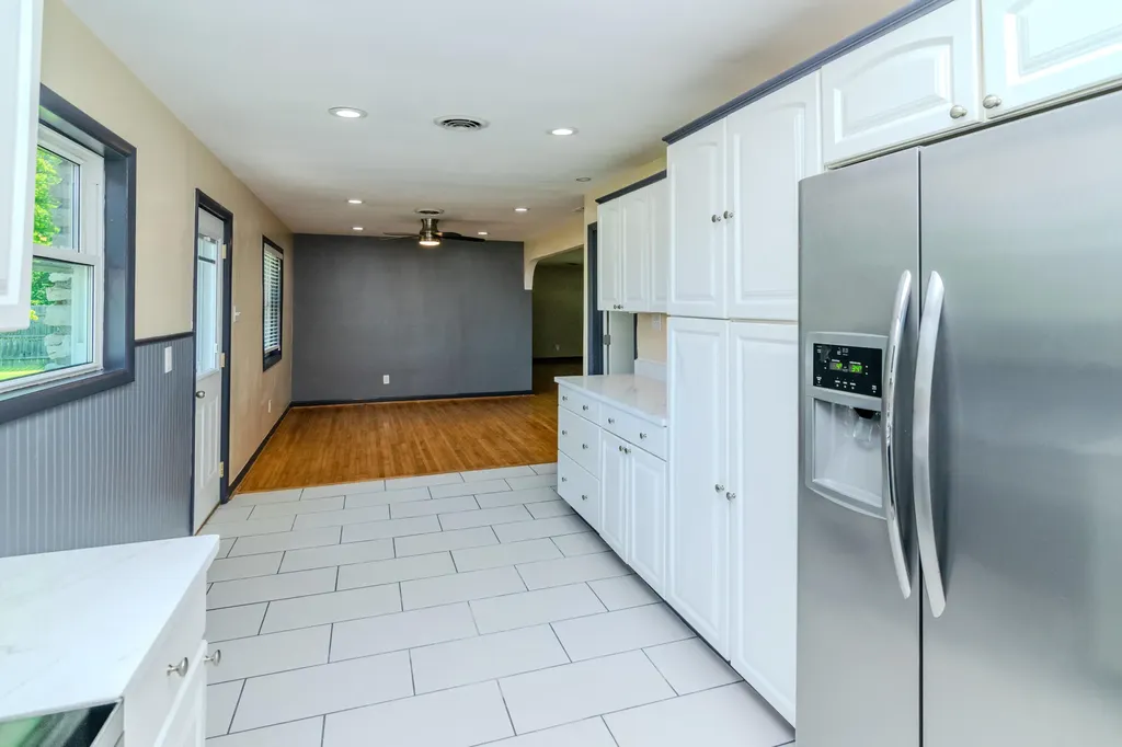 537 Springhill Drive Lexington KY 40503