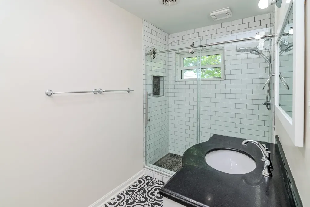 537 Springhill Drive Lexington KY 40503