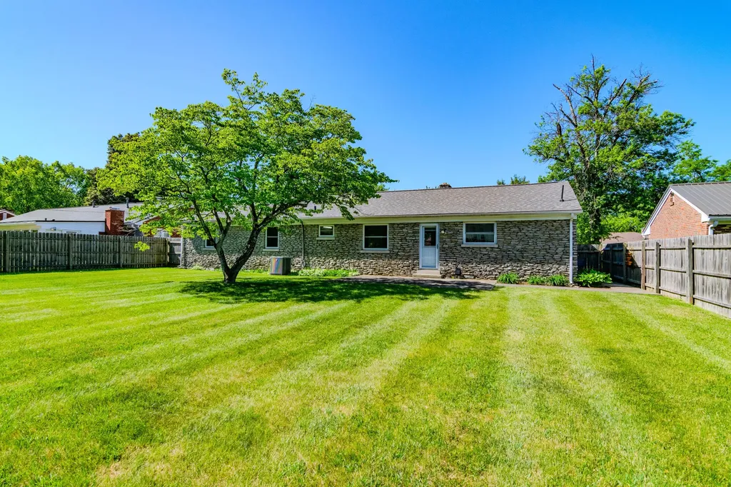 537 Springhill Drive Lexington KY 40503