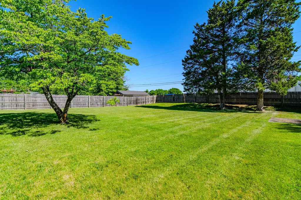 537 Springhill Drive Lexington KY 40503