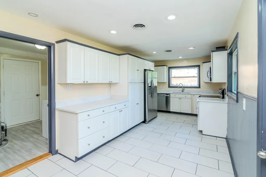 537 Springhill Drive Lexington KY 40503