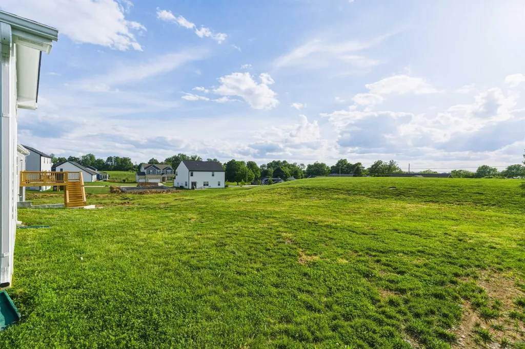4226 Tingle Drive Shelbyville KY 40065