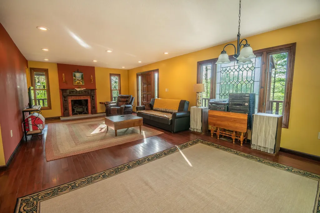 129 Douglas Hollow Olive Hill KY 41164