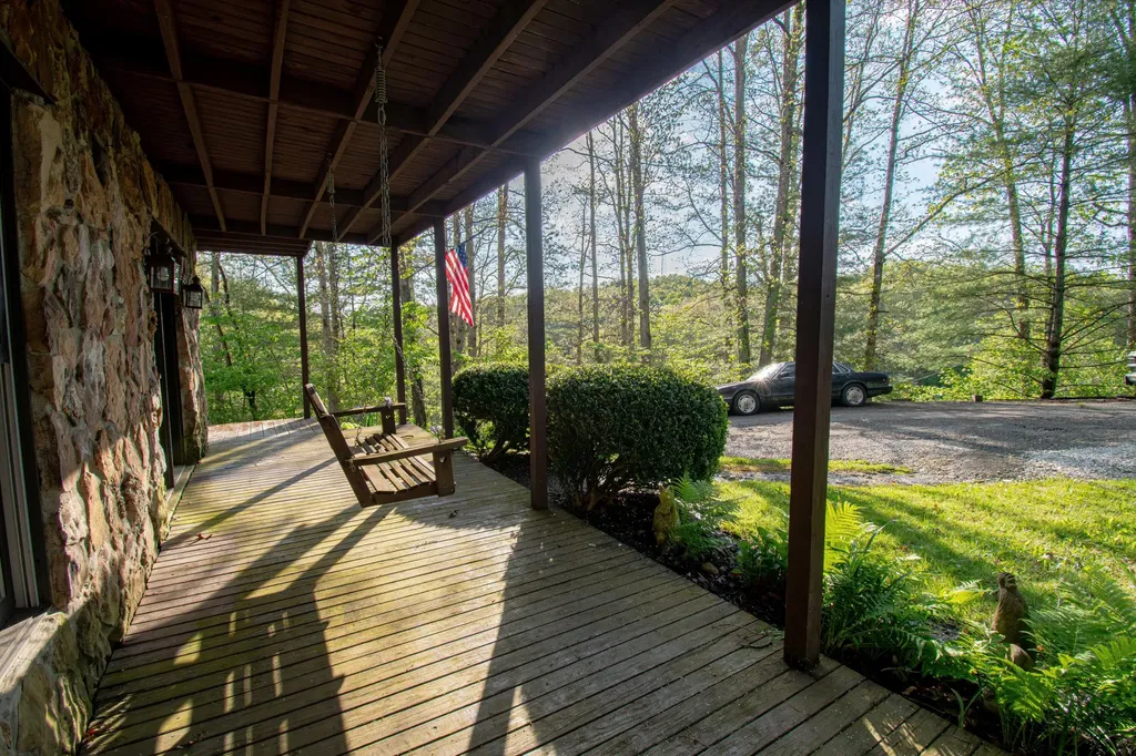 129 Douglas Hollow Olive Hill KY 41164
