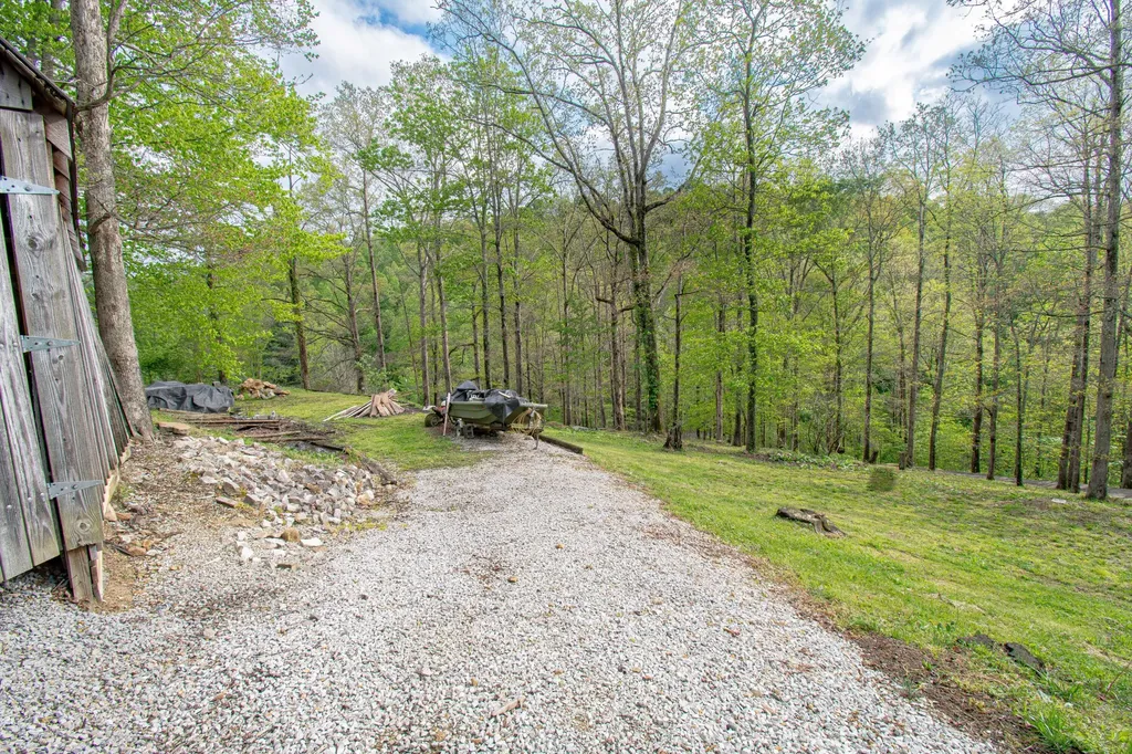 129 Douglas Hollow Olive Hill KY 41164