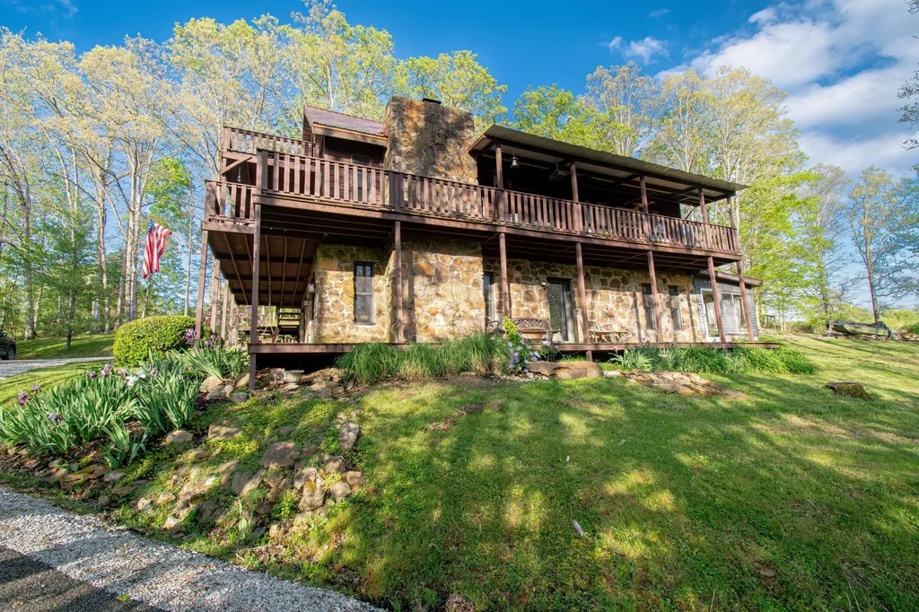 129 Douglas Hollow Olive Hill KY 41164