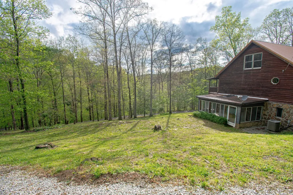 129 Douglas Hollow Olive Hill KY 41164