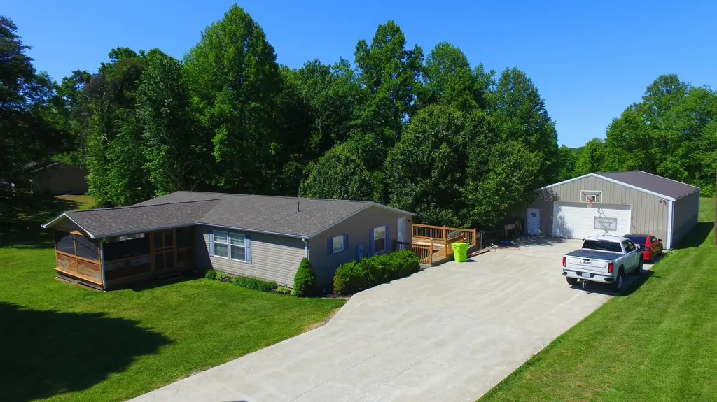 2384 Mcwhorter Road London KY 40741