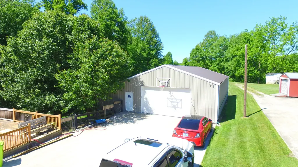 2384 Mcwhorter Road London KY 40741