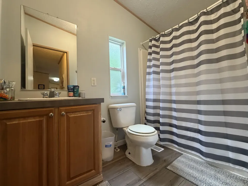 2384 Mcwhorter Road London KY 40741