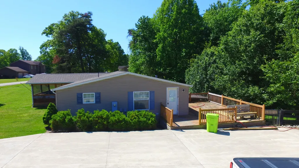 2384 Mcwhorter Road London KY 40741