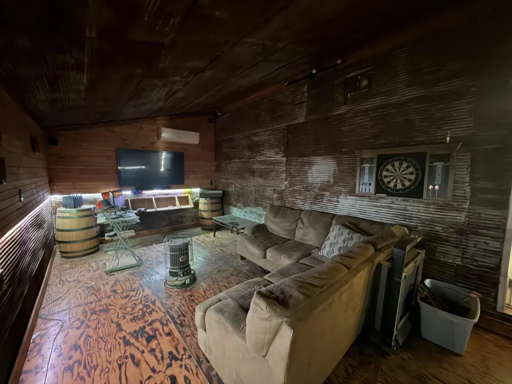 2384 Mcwhorter Road London KY 40741