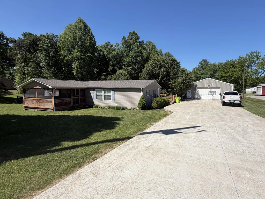 2384 Mcwhorter Road London KY 40741