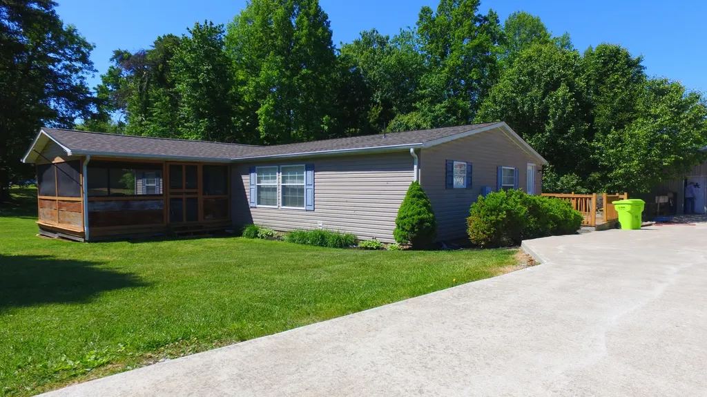 2384 Mcwhorter Road London KY 40741