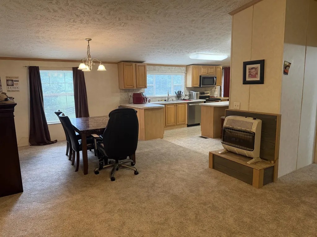 2384 Mcwhorter Road London KY 40741