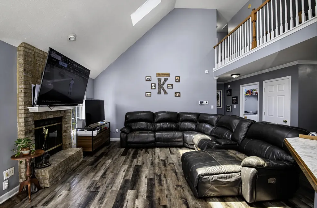 212 Woodfield Way Nicholasville KY 40356