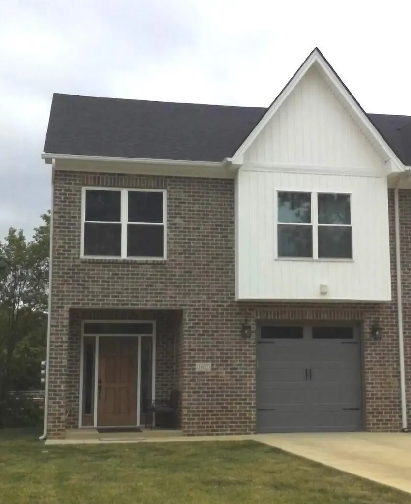1584 Higbee Mill Road Lexington KY 40503