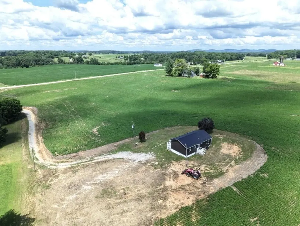 6715 E Highway 70 Eubank KY 42567