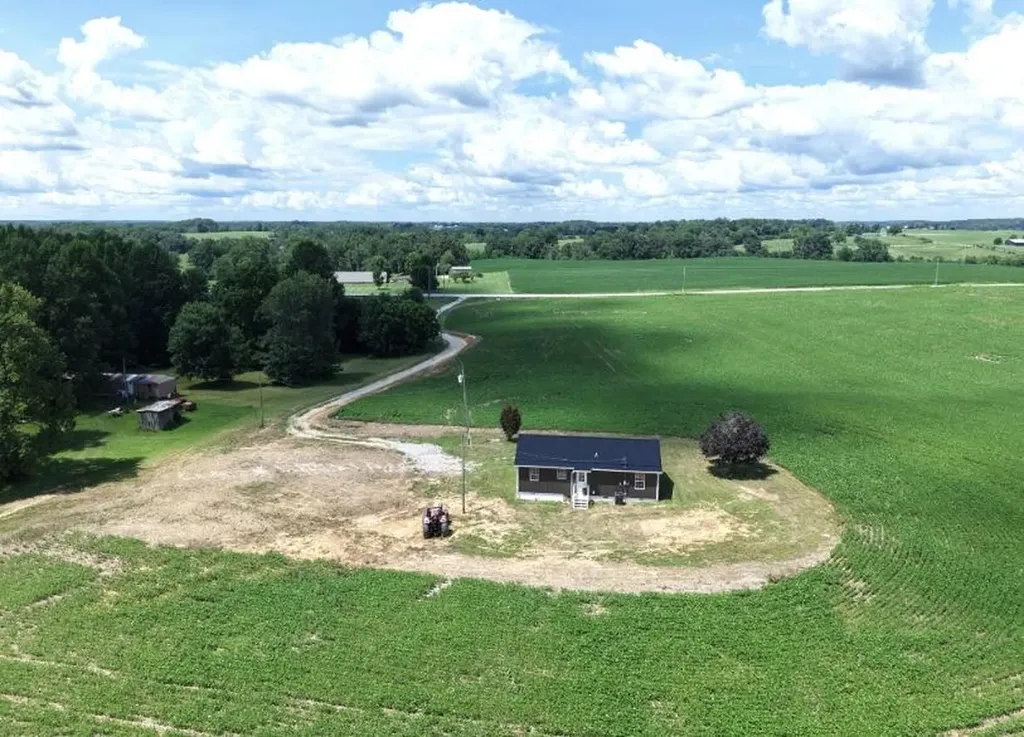 6715 E Highway 70 Eubank KY 42567