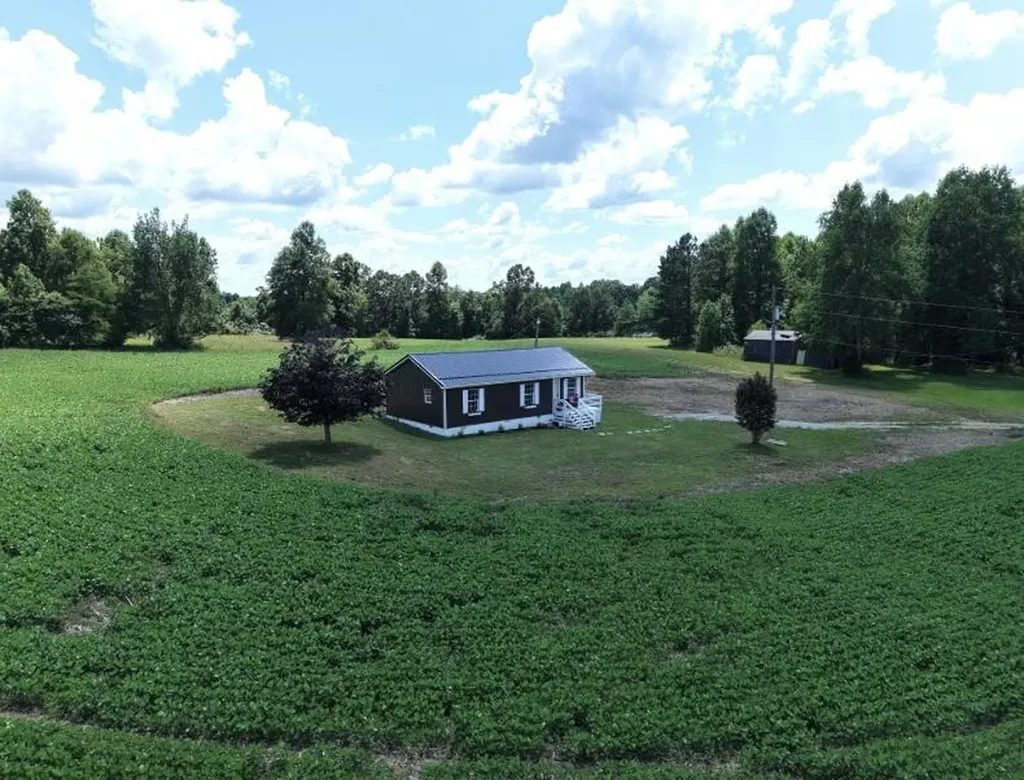 6715 E Highway 70 Eubank KY 42567