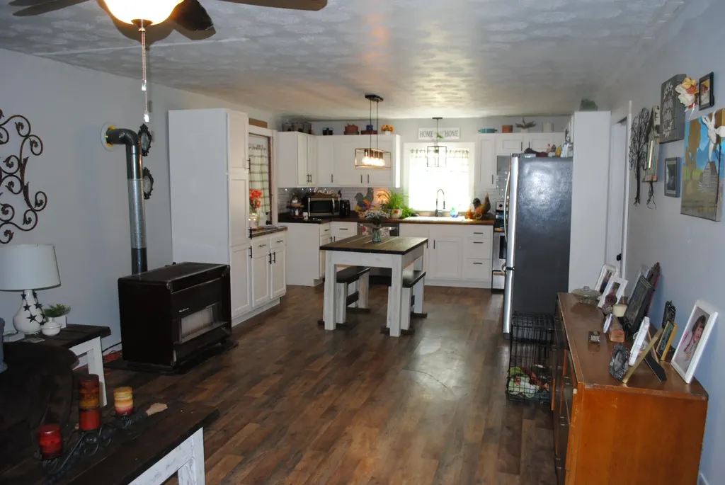 255 Key Highway 501 Waynesburg KY 40489
