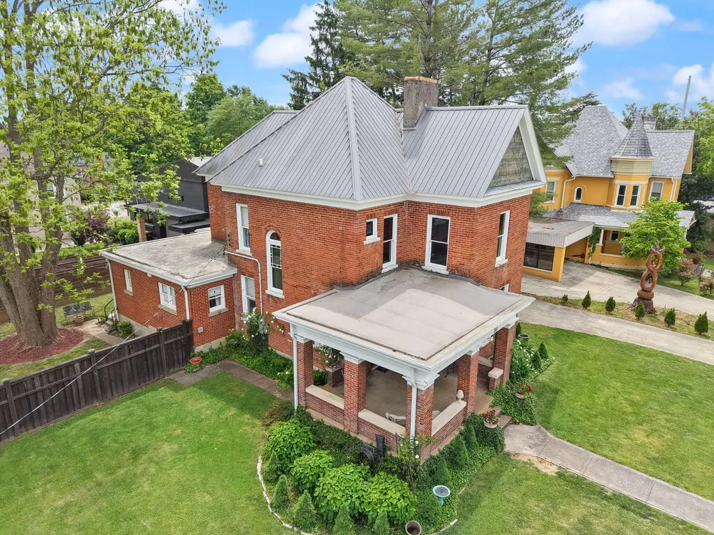 301 W Columbia Street Somerset KY 42501