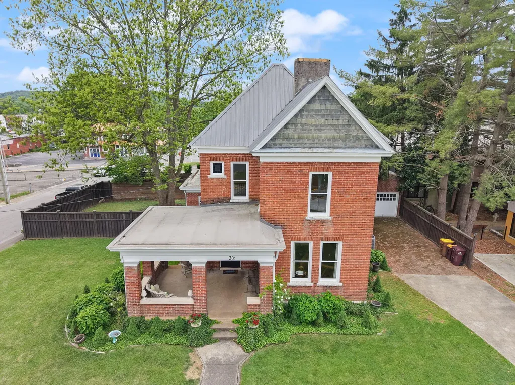 301 W Columbia Street Somerset KY 42501