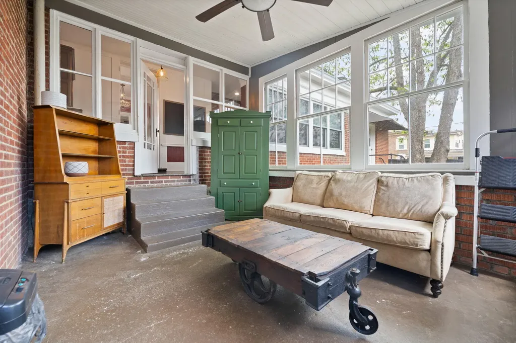 301 W Columbia Street Somerset KY 42501