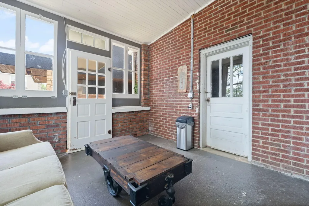 301 W Columbia Street Somerset KY 42501