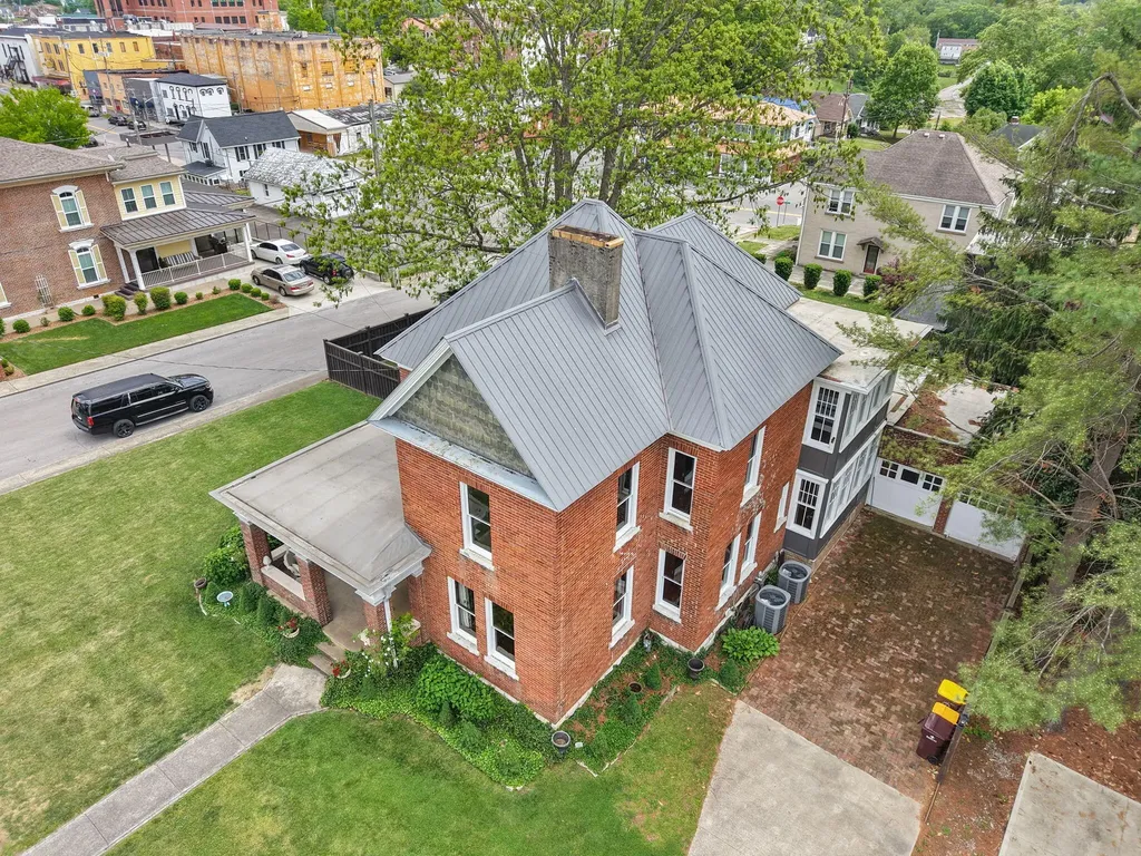 301 W Columbia Street Somerset KY 42501
