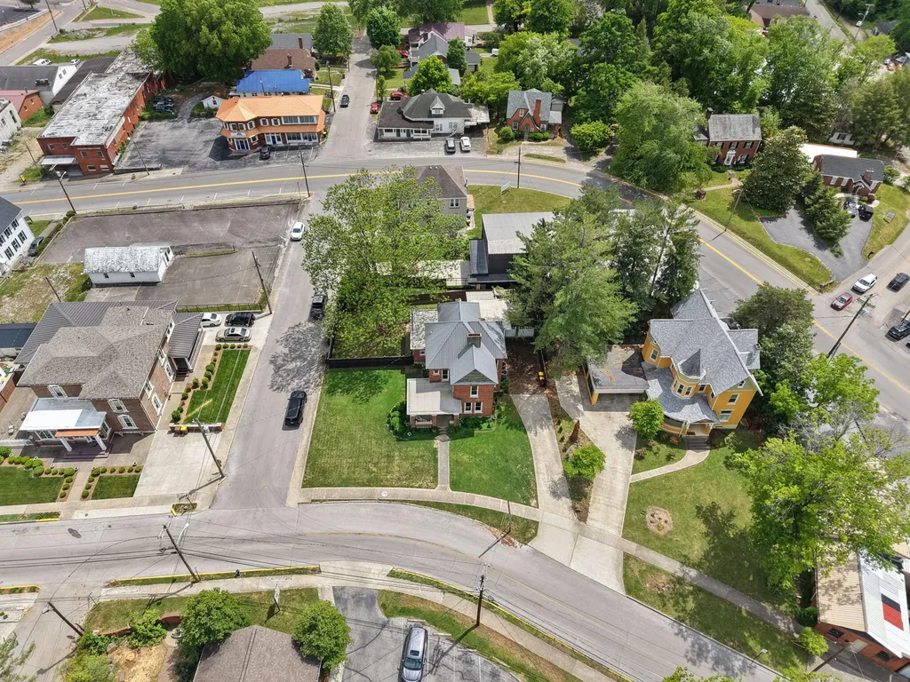 301 W Columbia Street Somerset KY 42501