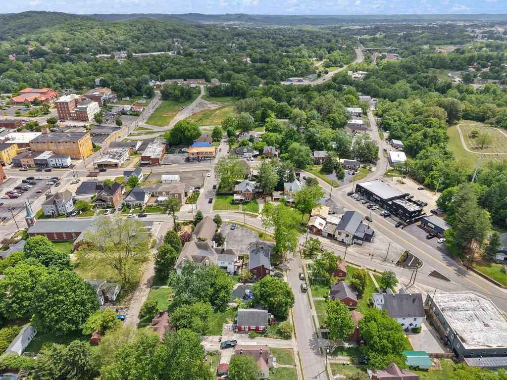 301 W Columbia Street Somerset KY 42501