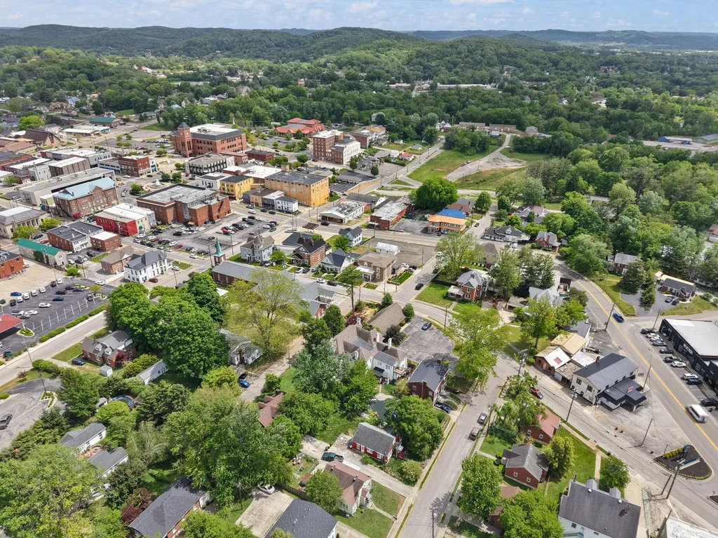 301 W Columbia Street Somerset KY 42501